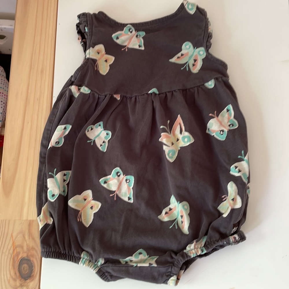 Tea Collection bubble romper - Picture 3 of 3